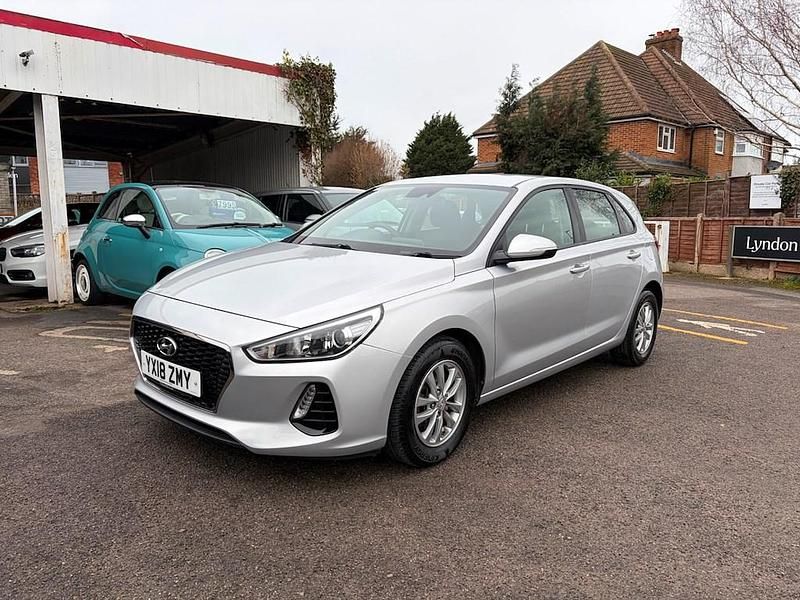 Used Hyundai i30 2018 Silver Hatchback