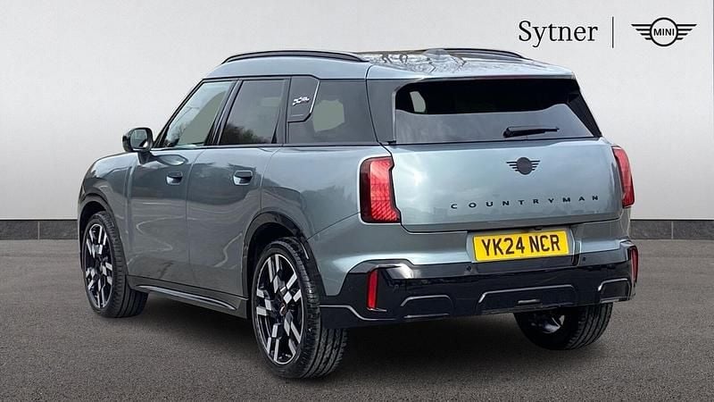 Used Mini Countryman 168 HP (123 kW) 2024 Green SUV