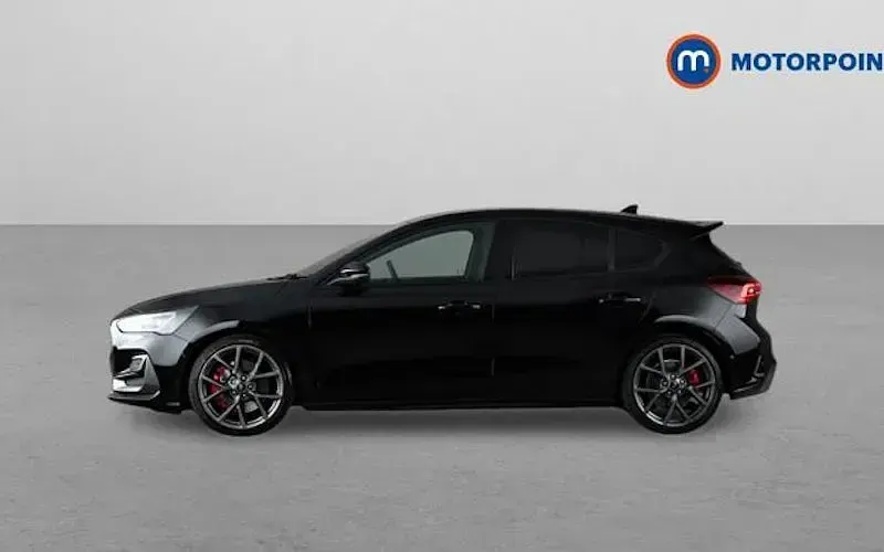 Used Ford Focus ST 280 HP (205 kW) 2024 Hatchback