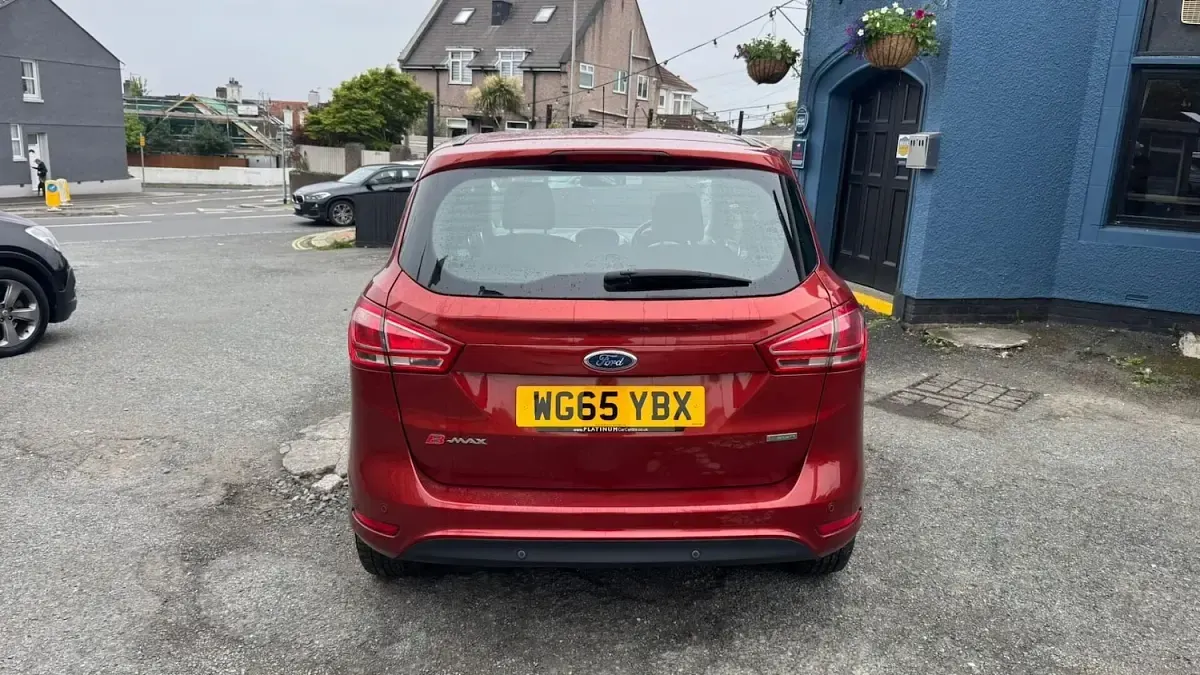Used Ford B-MAX Titanium 100 HP (73 kW) 2015 Red MPV