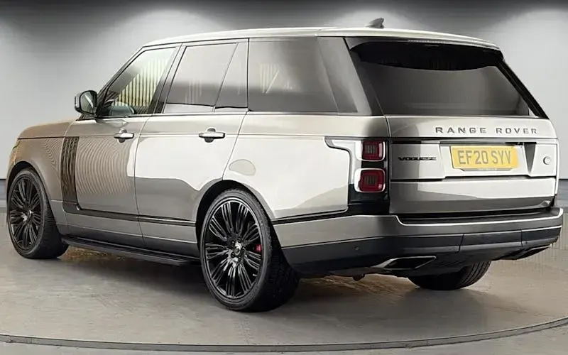 Used Land Rover Range Rover Vogue SE 275 HP (202 kW) 2020 Gallium silver SUV