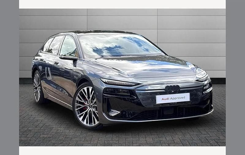 Grey Used 2025 Audi e-tron Comfort SUV | £59,970 - Image 1/4