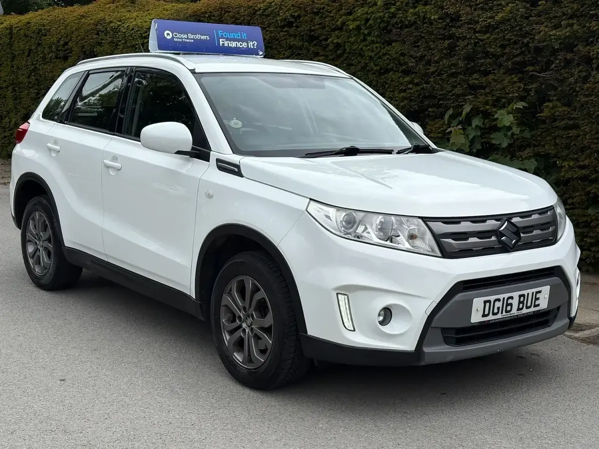 Used Suzuki Vitara SZ4 120 HP (88 kW) 2016 White SUV