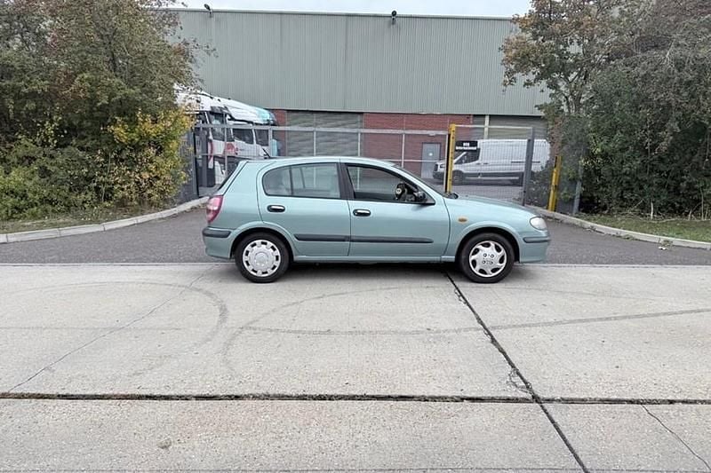 Grey Used 2001 Nissan Almera SE Hatchback | £595 - Image 1/1