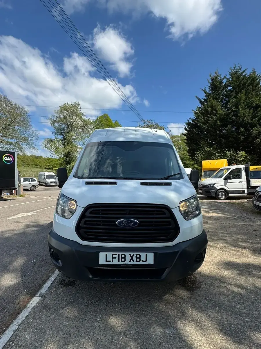 Used Ford Transit 170 HP (125 kW) 2018 White Van