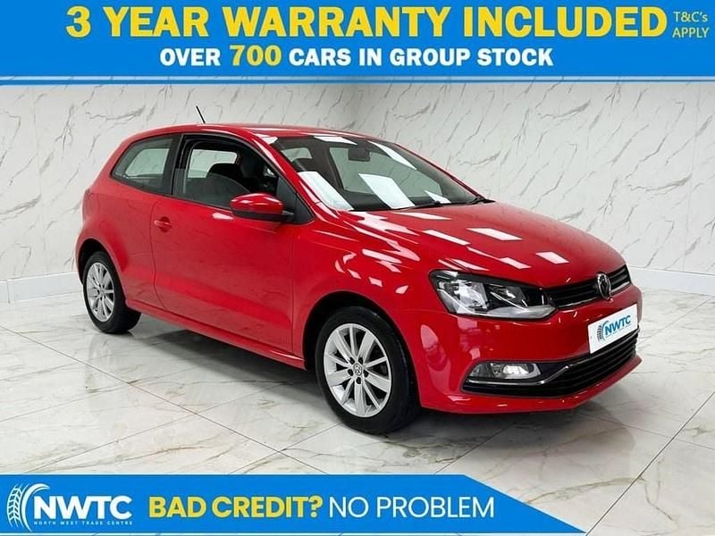 Used VW Polo SE 90 HP (66 kW) 2015 Red Hatchback