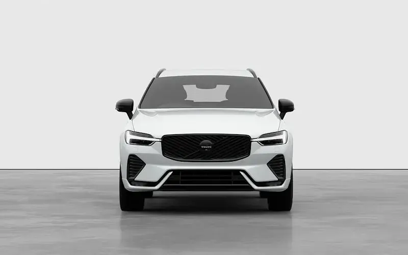 New Volvo XC60 Plus 250 HP (183 kW) 2026 Crystal white SUV