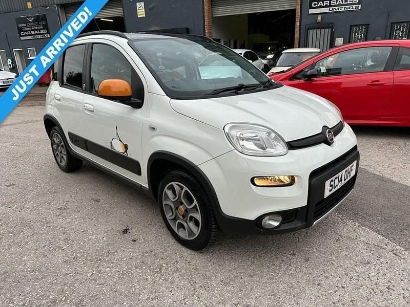 White/black Used 2014 Fiat Panda 4x4 S Hatchback | £4,650 (Fair price) - Image 1/2