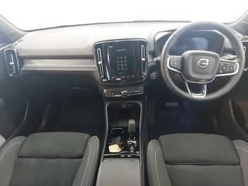 Usado Volvo XC40 Plus 197 HP (144 kW) 2024 Preto SUV