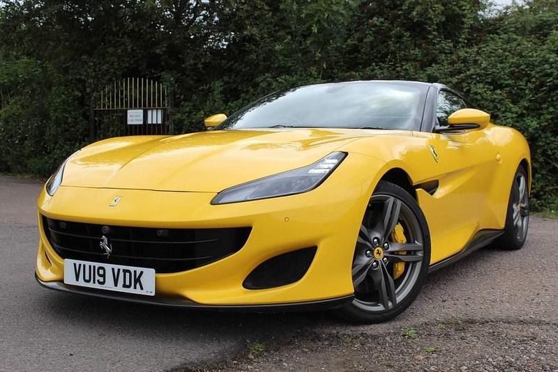 Used Ferrari Portofino 600 HP (441 kW) 2019 Yellow Cabriolet