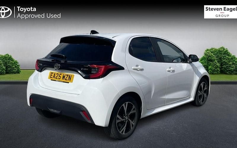 Used Toyota Yaris Hybrid Design 116 HP (85 kW) 2026 Hatchback