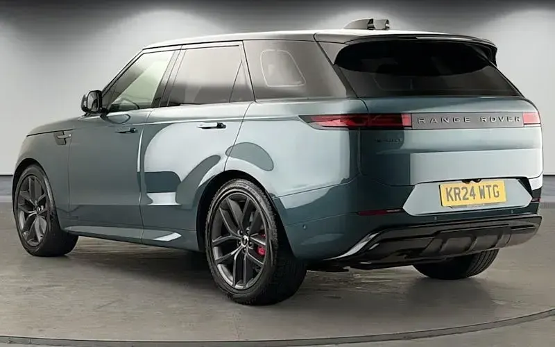 Second-hand Land Rover Range Rover Sport Autobiography 300 CP (220 kW) 2024 Verde SUV