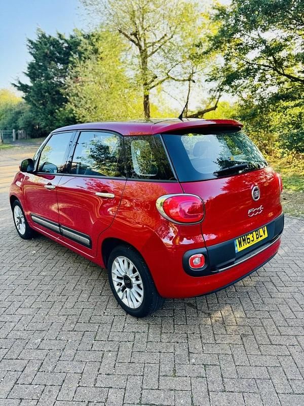 Used Fiat 500L Lounge 85 HP (62 kW) 2013 Red MPV