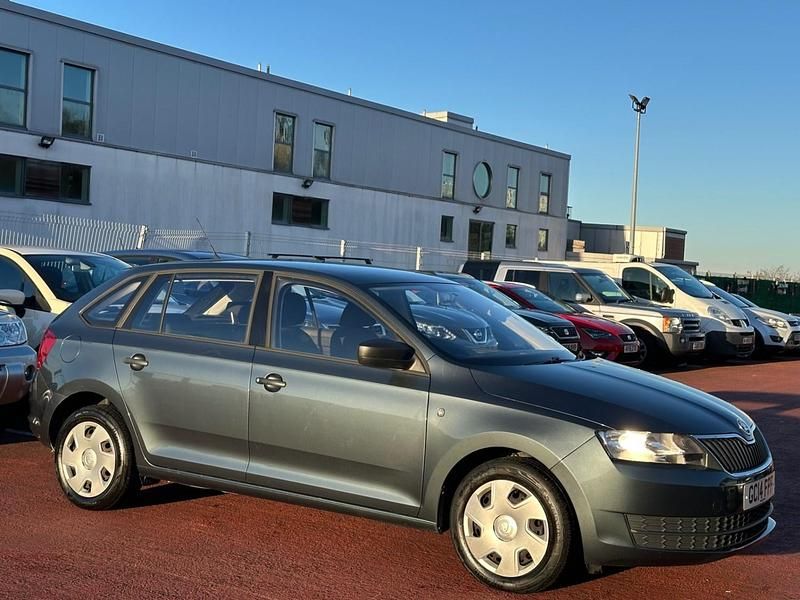 Grey Used 2014 Skoda Rapid Hatchback | £1,950 (Good price) - Image 1/4