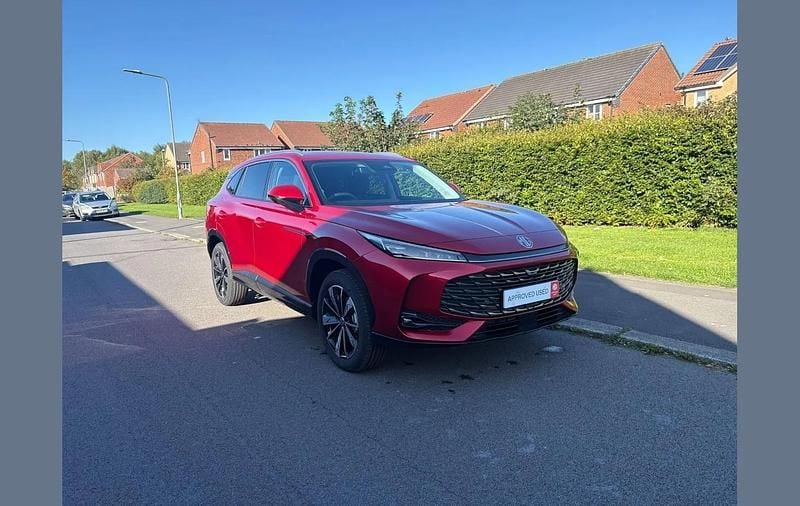 Red New 2025 MG HS SE SUV | £22,995 (Fair price) - Image 1/2