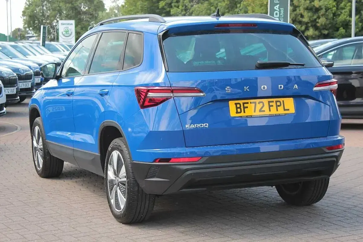 Used Skoda Karoq SE Drive 108 HP (79 kW) 2022 Energy blue SUV