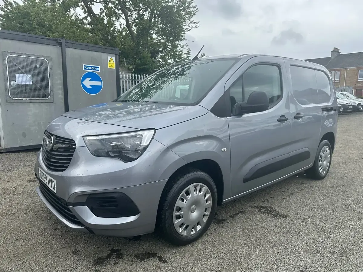Used Vauxhall Combo Sportive 75 HP (55 kW) 2019 Grey MPV