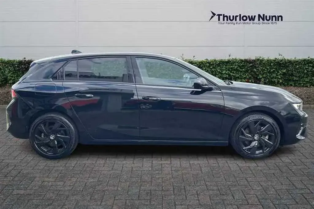 Used Vauxhall Astra S 131 HP (96 kW) 2023 Hatchback