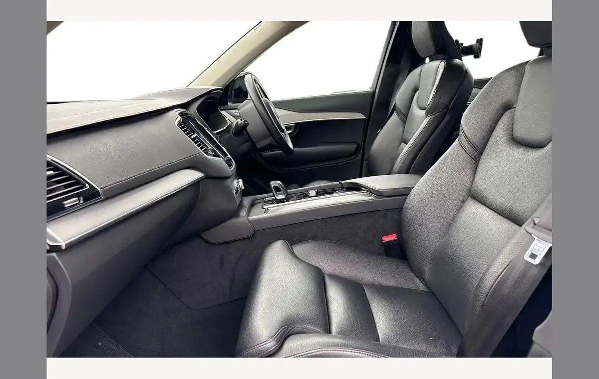 Used Volvo XC90 Plus 455 HP (334 kW) 2022 Black SUV