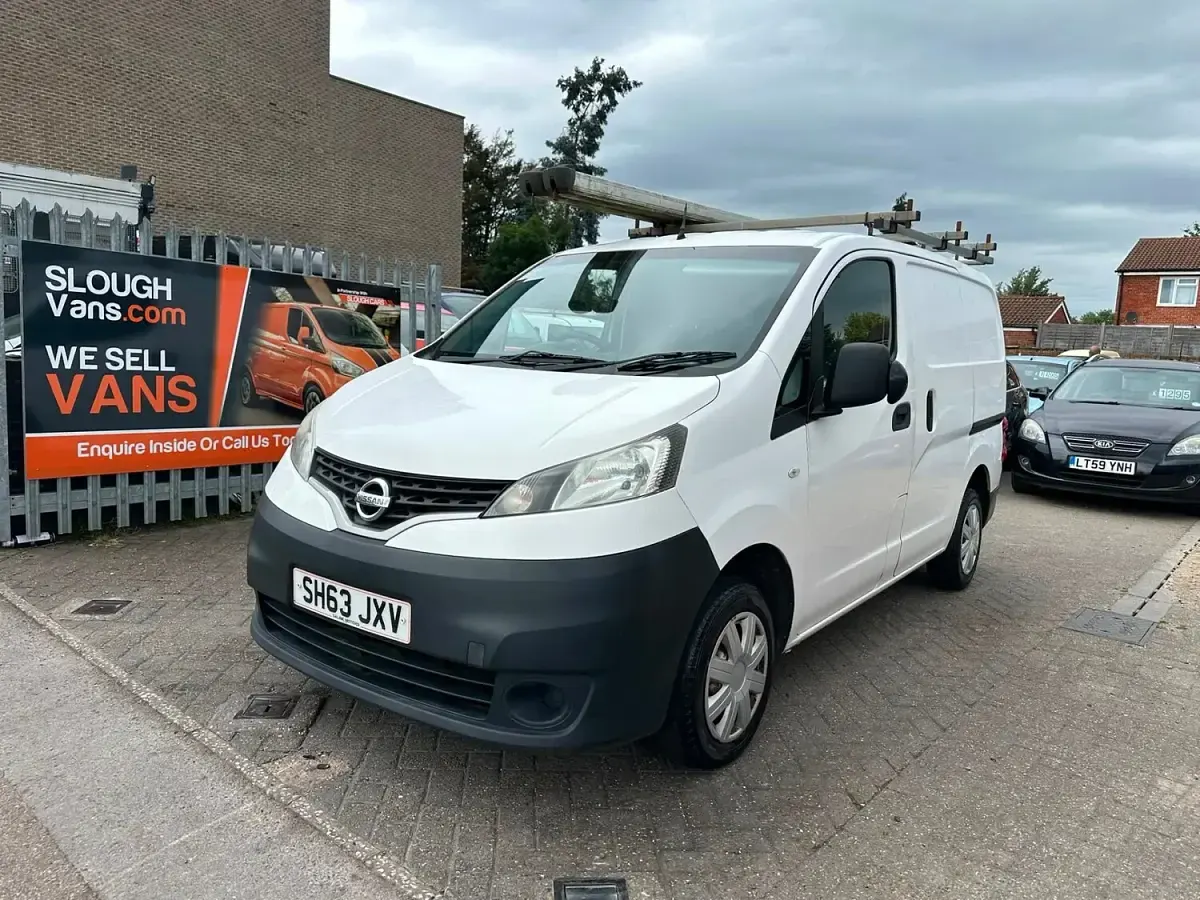 Used Nissan NV200 SE 2013 White MPV