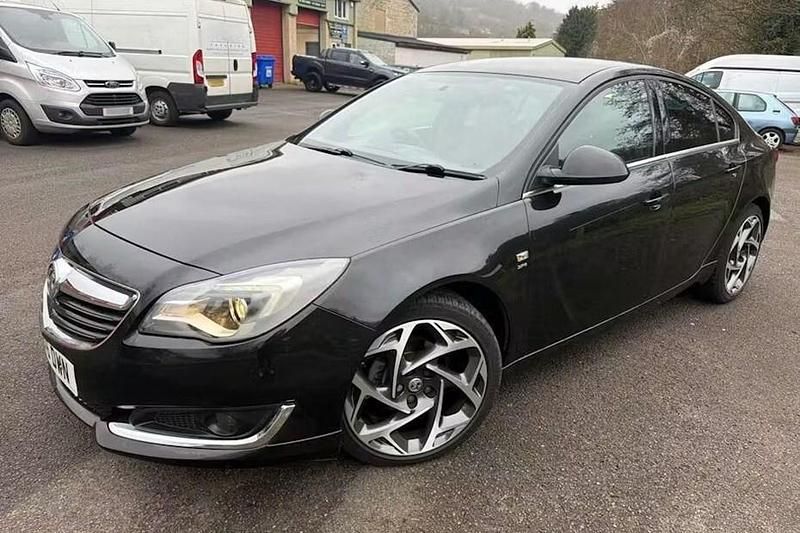 Used Vauxhall Insignia SRi 170 HP (125 kW) 2016 Black Hatchback