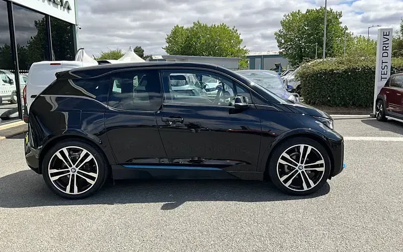 Used BMW i3 Comfort Edition 135 kW (184 HP) 2022 Hatchback
