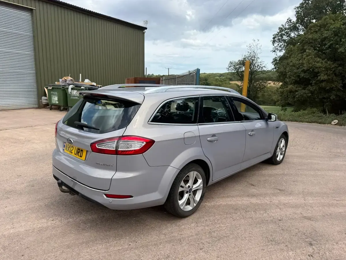 Used Ford Mondeo Titanium X 163 HP (119 kW) 2012 Silver Estate