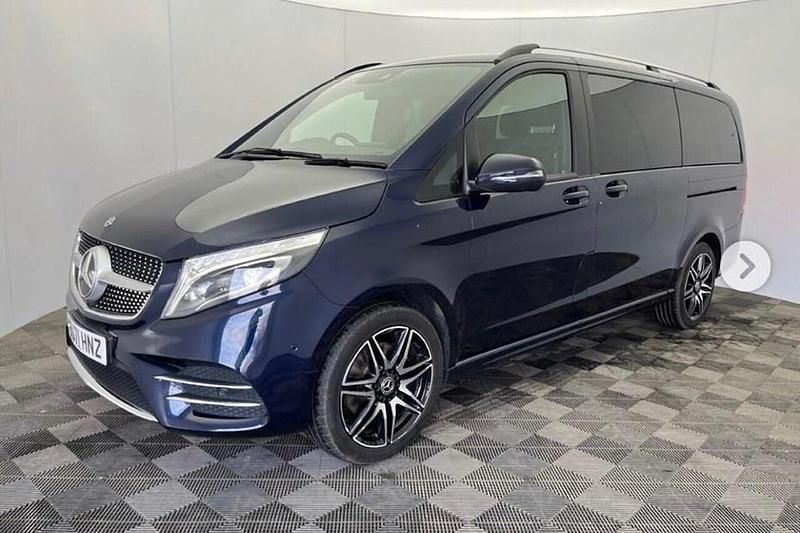 Used Mercedes V220 AMG line 163 HP (119 kW) 2022 Blue MPV