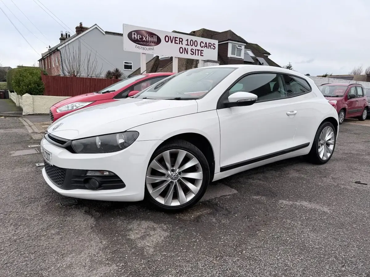 Begagnad VW Scirocco GT 170 HK (125 kW) 2012 Vit Sportkupé