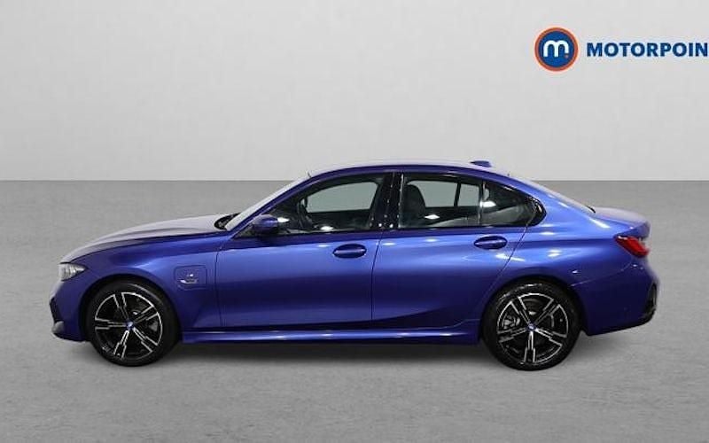 Used BMW 330e M Sport 292 HP (214 kW) 2023 Blue Sedan