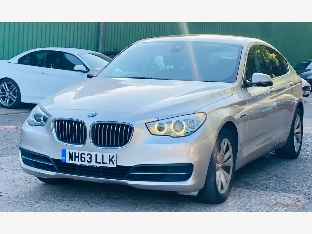 Used BMW 520 Comfort Edition 2014 Silver Hatchback
