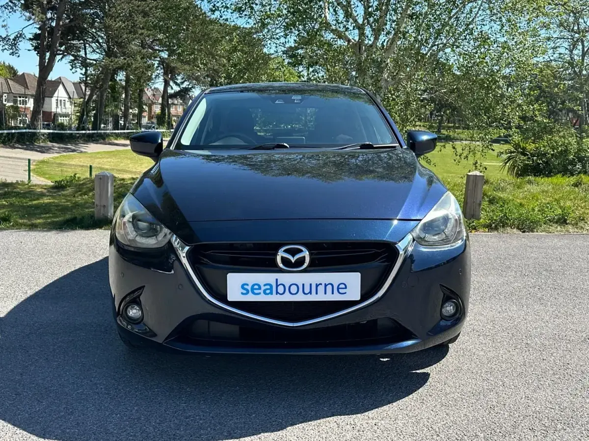 Usado Mazda 2 Inclusive 2016 Azul Citadino