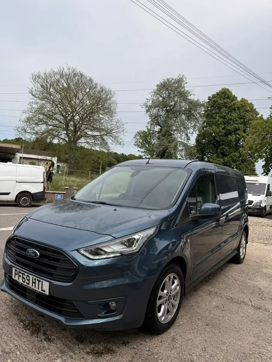 Used Ford Transit Connect Limited 2019 Blue MPV