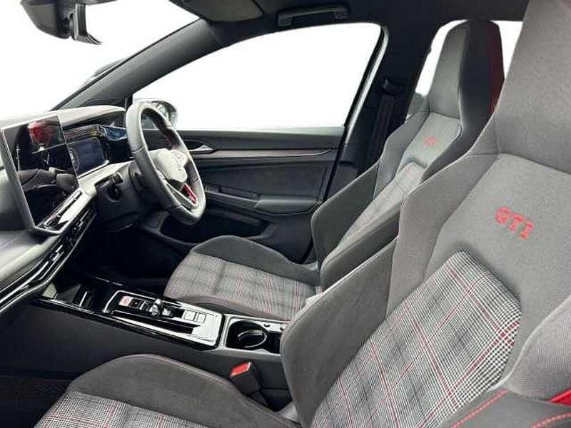 Used VW Golf VIII GTI 265 HP (194 kW) 2024