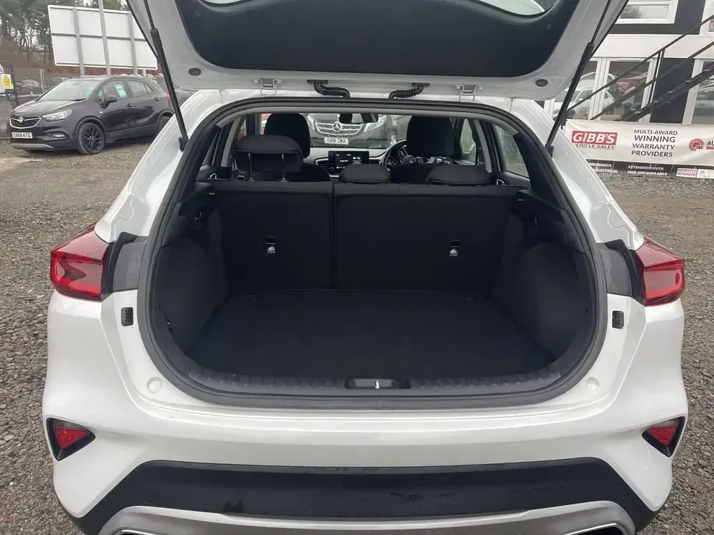 Used Kia XCeed 119 HP (87 kW) 2022 White SUV
