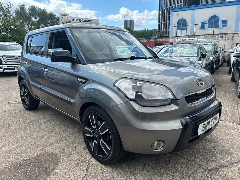 Silver Used 2011 Kia Soul 4 SUV | £2,495 (Good price) - Image 1/2