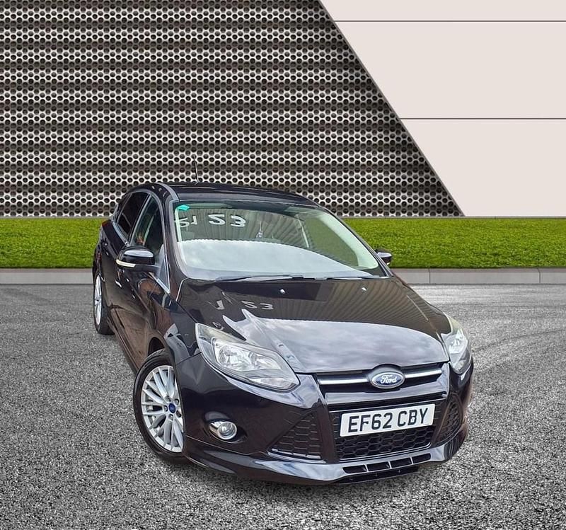 Black Used 2012 Ford Focus Zetec Hatchback | £2,750 (Good price) - Image 1/4