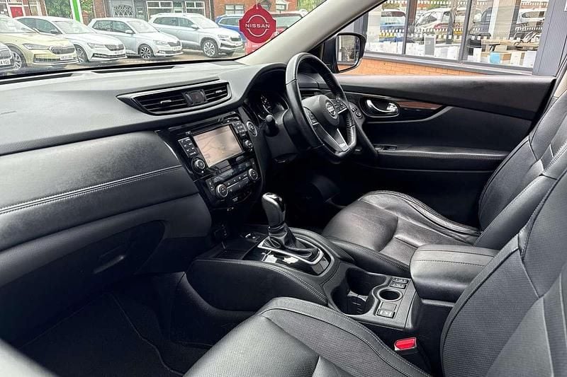Image 2/4