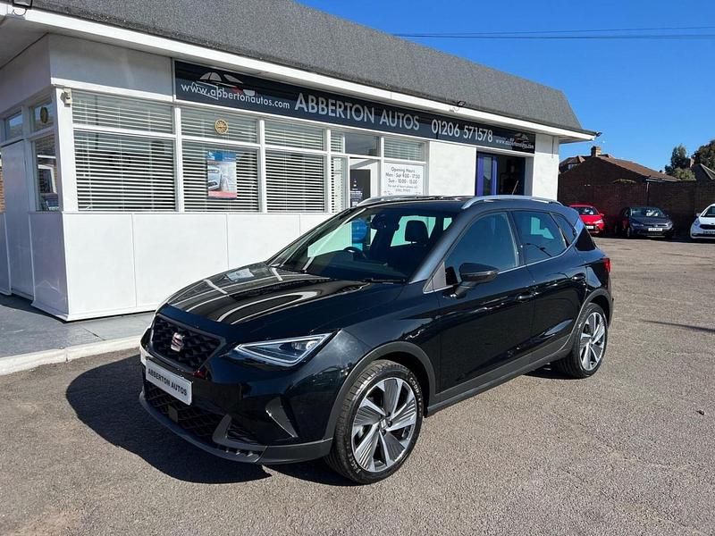Black Used 2022 Seat Arona FR Sport SUV | £15,995 (Fair price) - Image 1/4