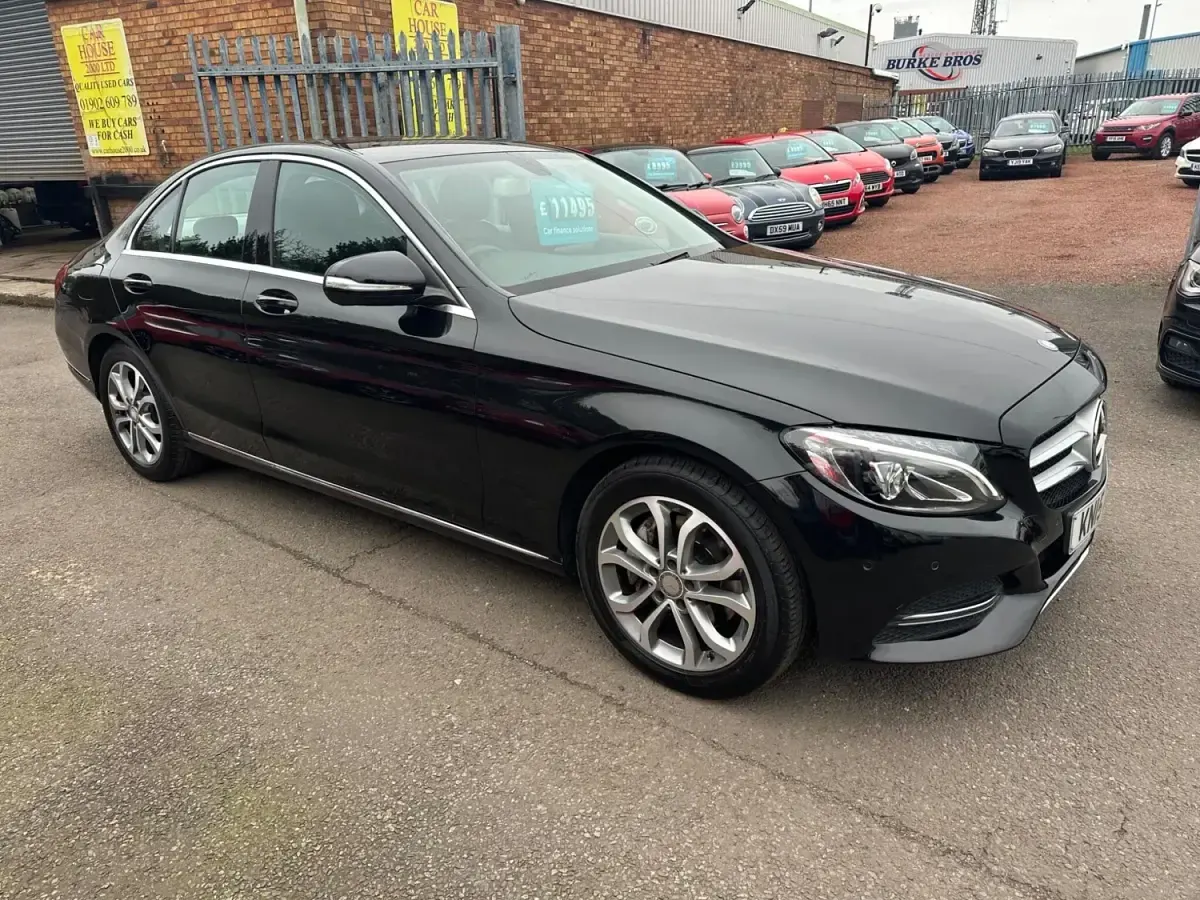 Usado Mercedes C200 184 CV (135 kW) 2015 Negro Berlina