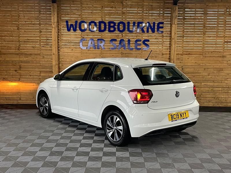 Used VW Polo SE 65 HP (47 kW) 2019 White Hatchback