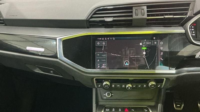 Used Audi Q3 Black Edition 150 HP (110 kW) 2022 Orange SUV