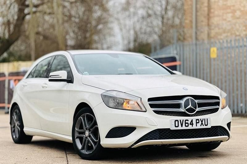 Used Mercedes A200 2014 White Hatchback