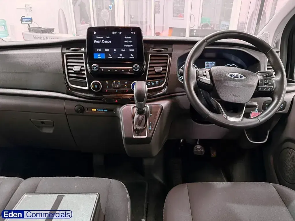 Used Ford Transit Custom Limited 170 HP (125 kW) 2023 Black Van
