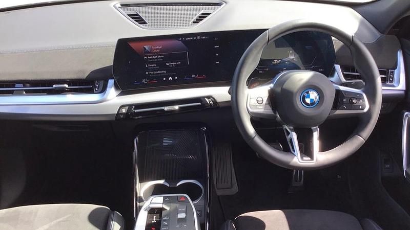 Used BMW iX2 M Sport 230 kW (313 HP) 2025 White SUV