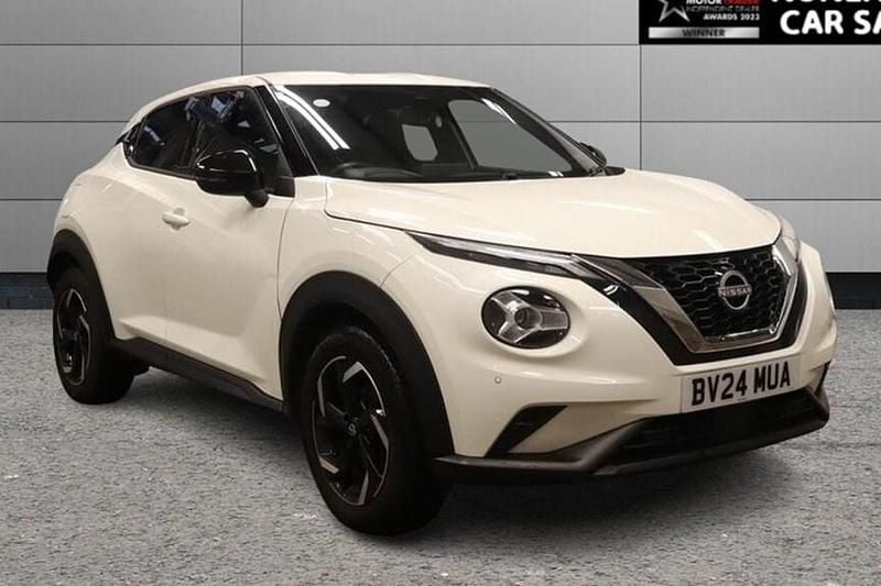 Used Nissan Juke N-Connecta 114 HP (83 kW) 2024 White SUV