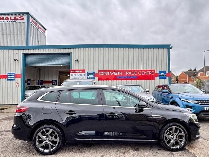 Used Renault Mégane GrandTour Dynamique 110 HP (80 kW) 2017 Black Estate