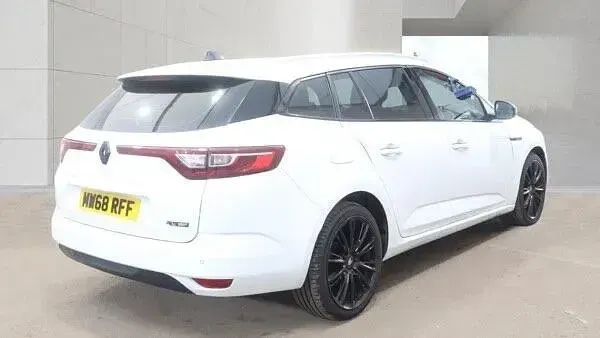 Used Renault Mégane GrandTour Play 115 HP (84 kW) 2019 White Estate