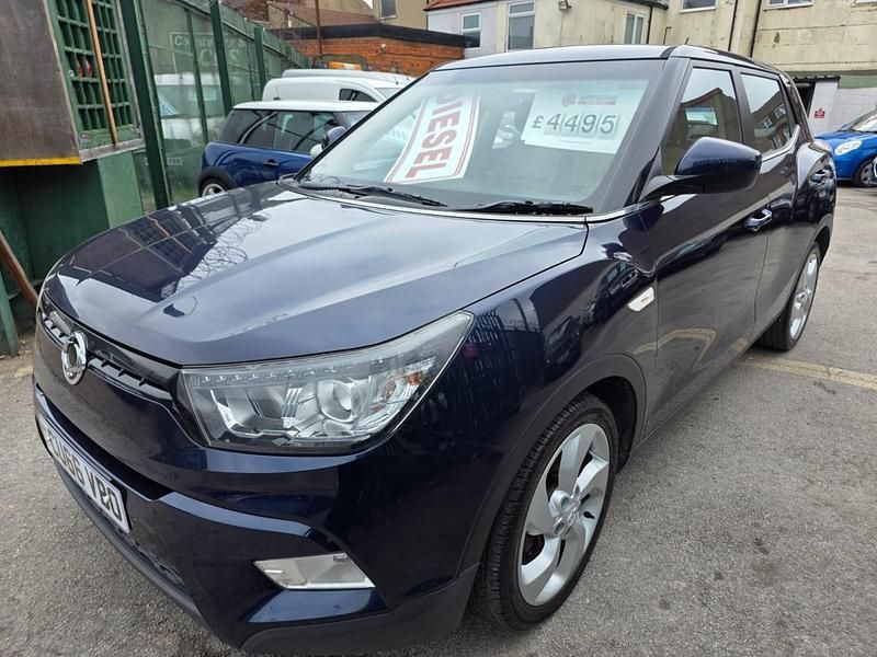 Blue Used 2016 Ssangyong / KGM Tivoli Hatchback | £4,495 - Image 1/4