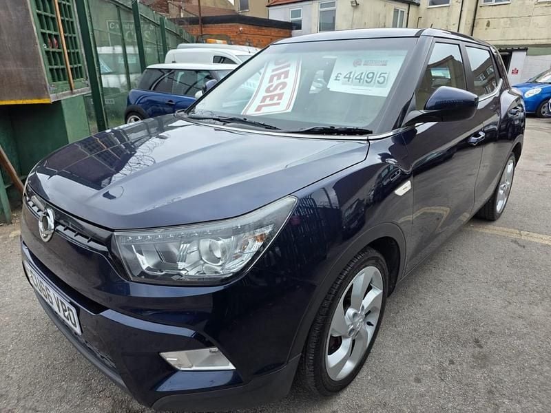 Blue Used 2016 Ssangyong Tivoli Hatchback | £4,495 (Fair price) - Image 1/4